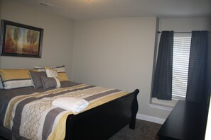 9 bedrooms, travel cot, WiFi, bed sheets