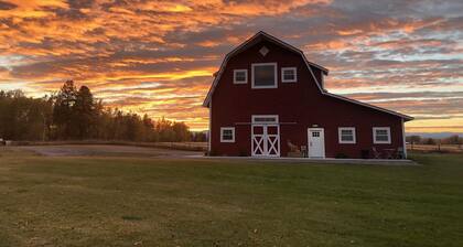 Relax At The Farm! Newly Built Studio Apartment In The Barn At Selah Farm