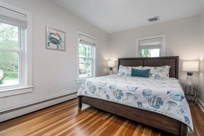 5 室のベッドルーム、アイロン / アイロン台、WiFi (無料)、ベッドシーツ