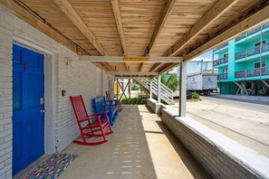 Property grounds - "Sand Dollar Suites" suite 1: A short stroll from our sandy shores! (Carolina Beach)