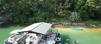 Amazing Lake Keowee Home! Private Dock, Fire Pit, and Bunk House by the water! 