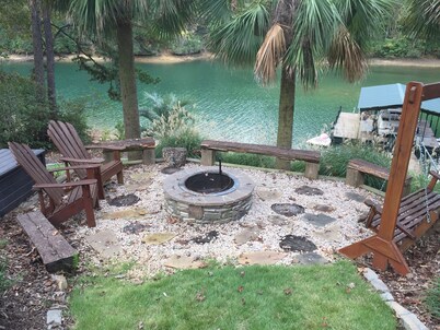 Amazing Lake Keowee Home! Private Dock, Fire Pit, and Bunk House by the water! 