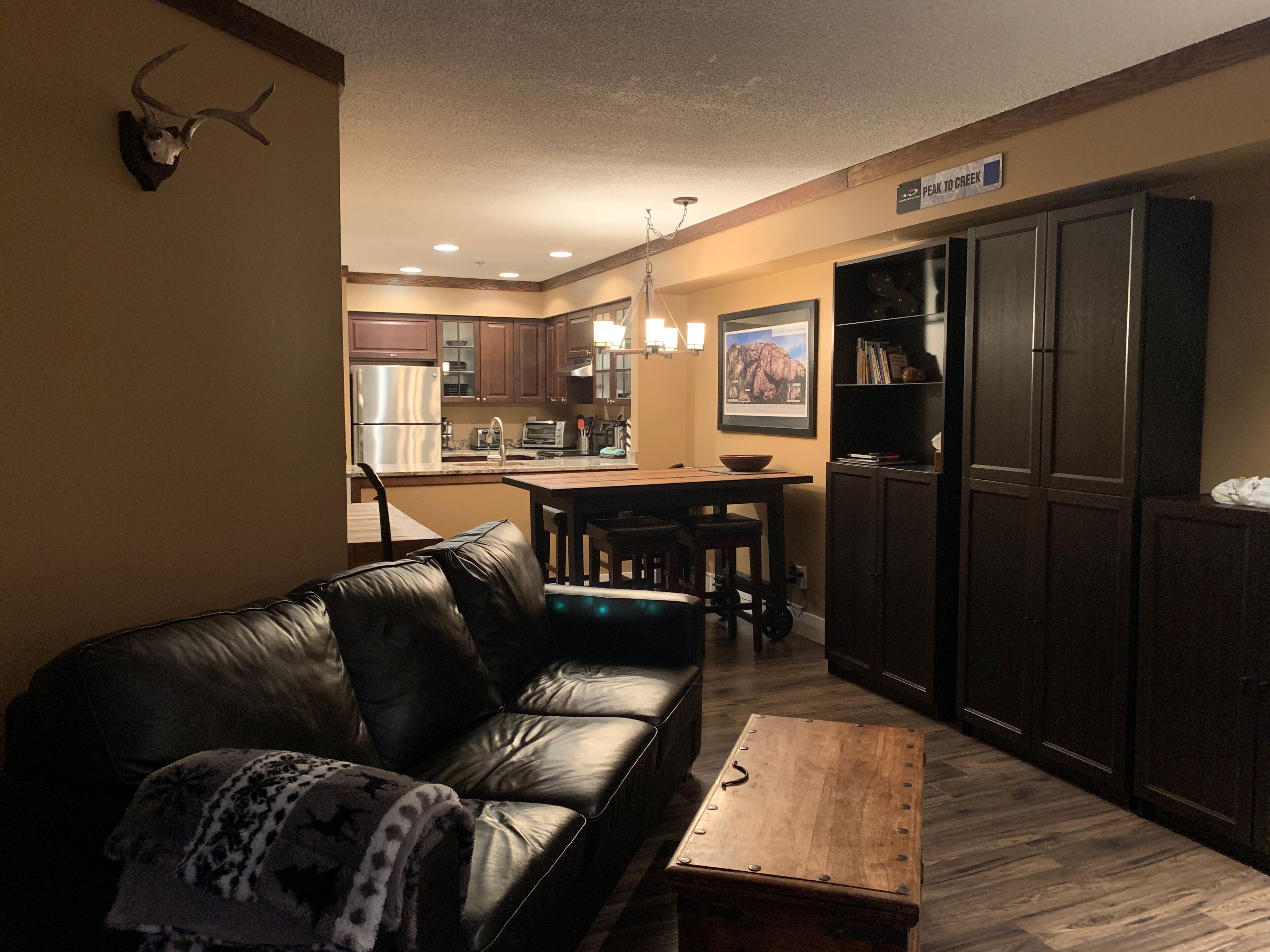 Steps to Ski Lifts! 1 bdr w/Heated Pool & Hot Tub