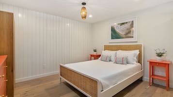 1 slaapkamer, een strijkplank/strijkijzer, wifi, beddengoed