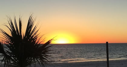 3 BR/3BA -- Perfect for Couples' Retreat or for Families -- Pets Welcome