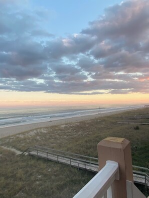 Property grounds - Ocean Views from Condo and Steps From Water!  Create Your Best Memories Here! (Carolina Beach)