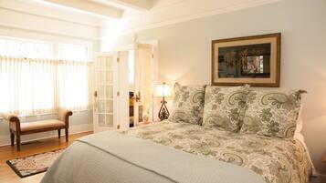 1 chambre, bureau, fer et planche Ă repasser, lit parapluie