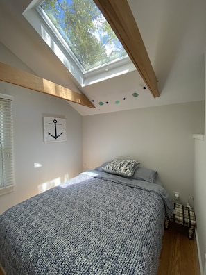 1 chambre, fer et planche à repasser, accès au Wi-Fi (inclus)