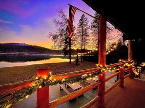 Terrace/patio - From Sunrise to Sunset - Peaceful Waterfront Escape 7 acres, 300+ ft. beachfront (Newport)