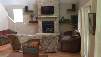 Smart TV, fireplace, video games, DVD player