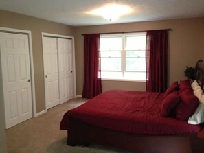 4 bedrooms, iron/ironing board, free WiFi, bed sheets