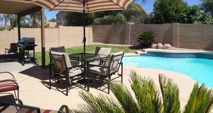 Cerca del estadio de los Rangers de Texas, NASCAR, golf, estadio de los Cardinals