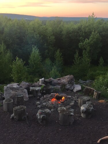 4 Bedroom House - Great Views - Secluded Location