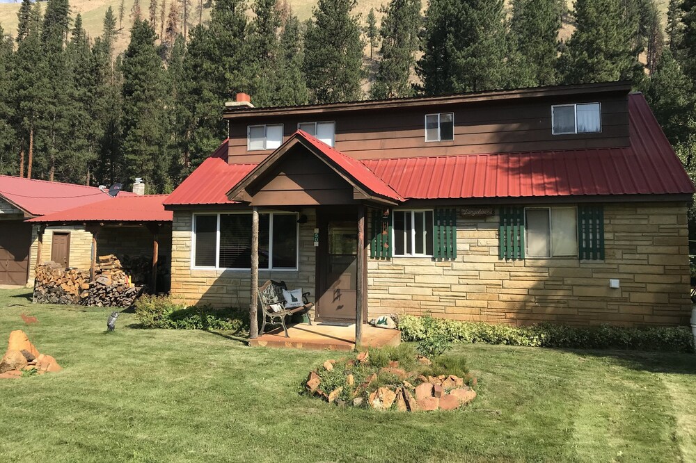 Cozy Cabin On The South Fork Of The Payette River