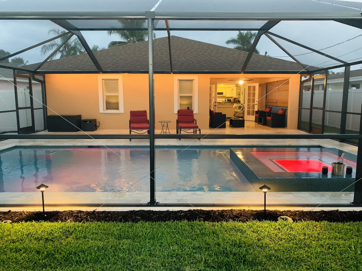 HAPPYOURS Luxury Heated Pool, Hot tub No Additional Fees!!! @ Vanderbilt beach