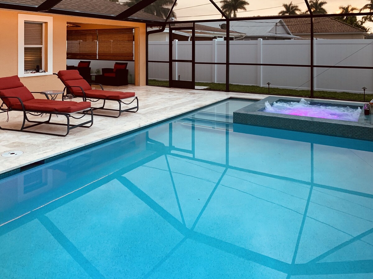 Photo 7 of HAPPYOURS Luxury Heated Pool, Hot tub No Additional Fees!!! @ Vanderbilt beach