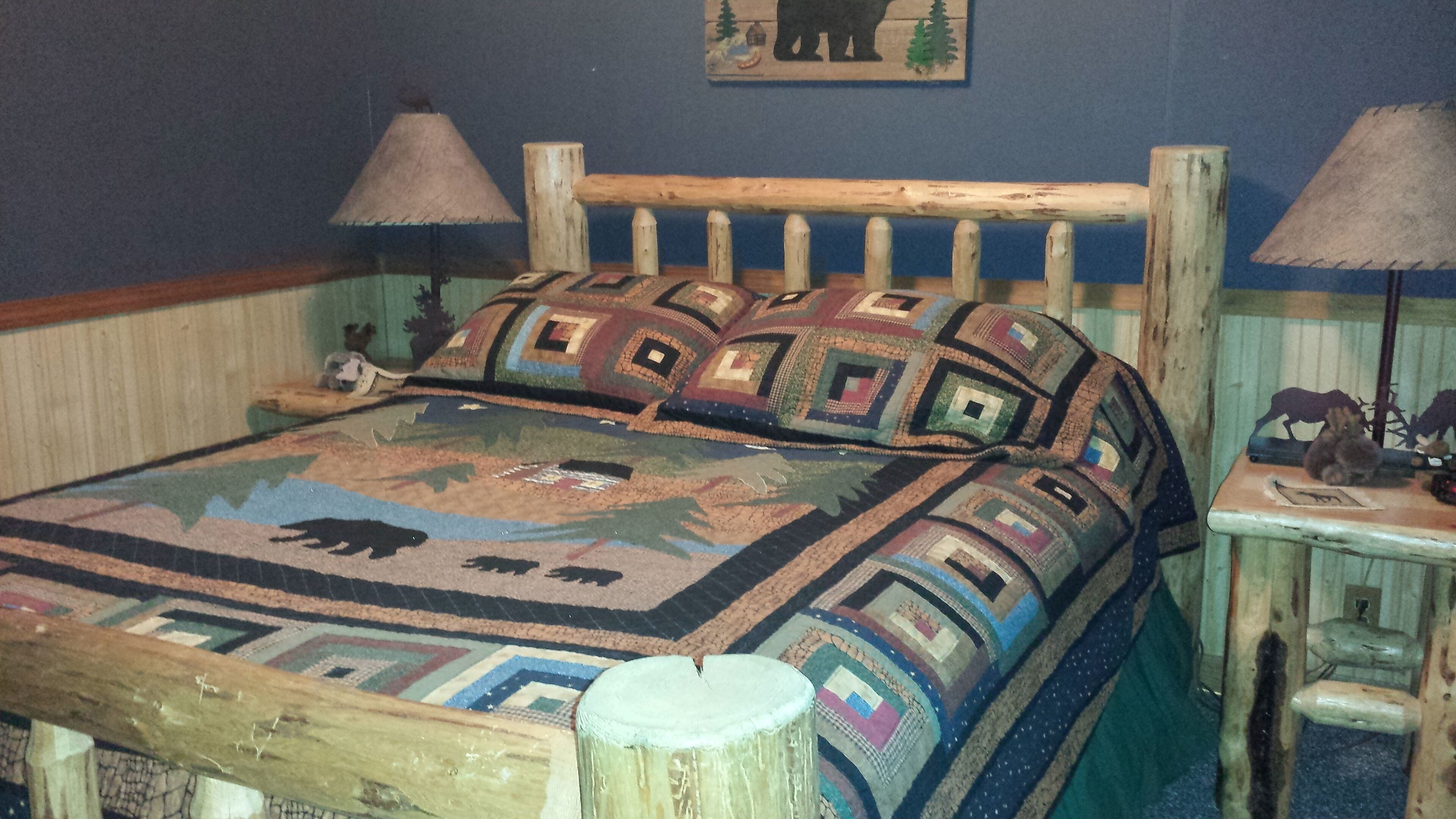 Unique Cabin in the Woods Near Mount St. Helens