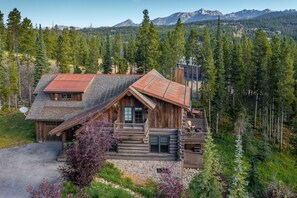 Exterior - Big Sky Vacation Rentals: PR Manitou 1 (Big Sky)