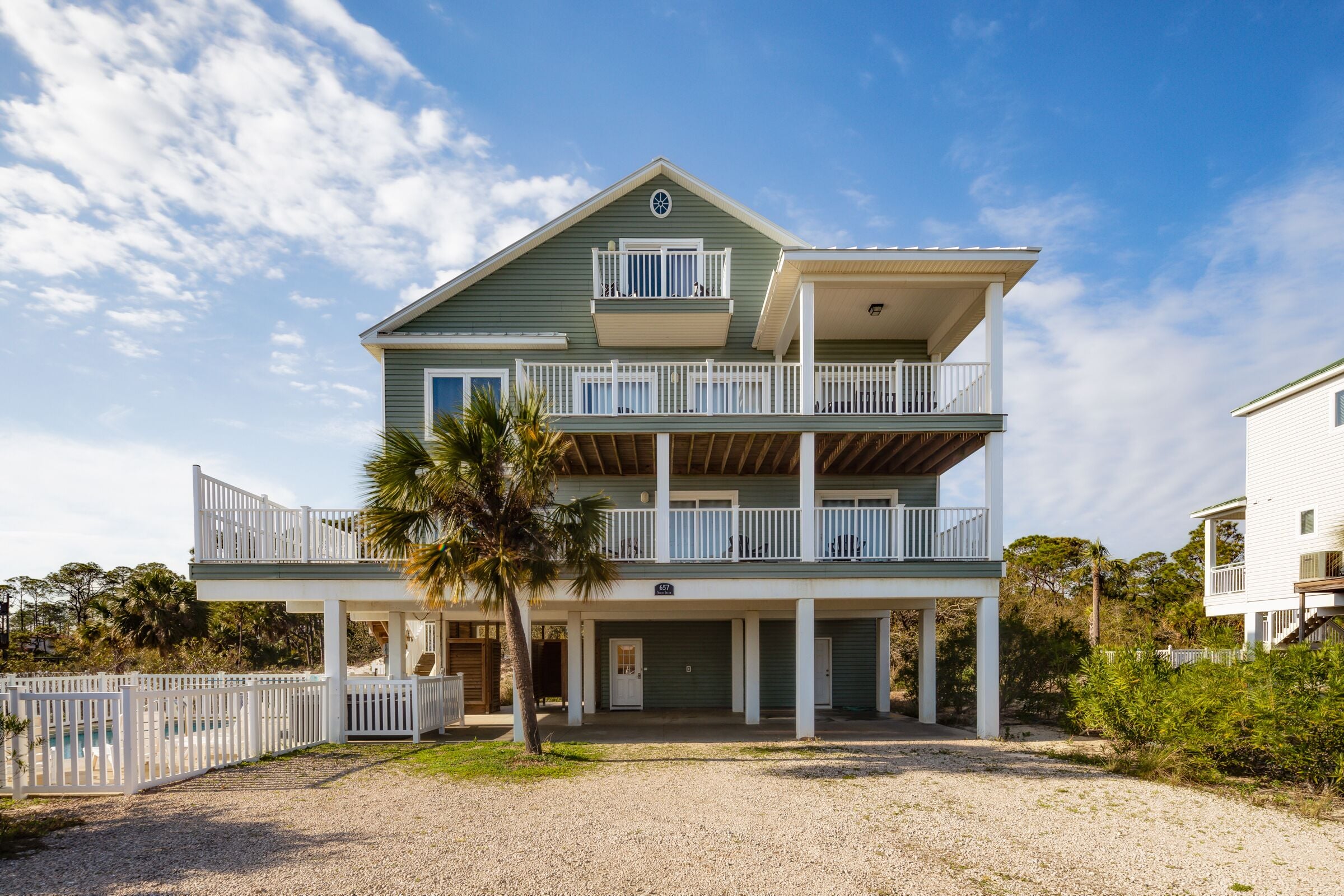 Look at our Great Reviews! 5BR, 5BA, Elevator, Heated Pool, Hot Tub!