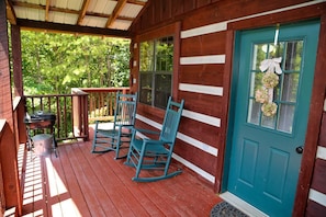 Property grounds - Romantic Getaway in the Smokies-HOT TUB & JACUZZI - Blue Spruce (Townsend)