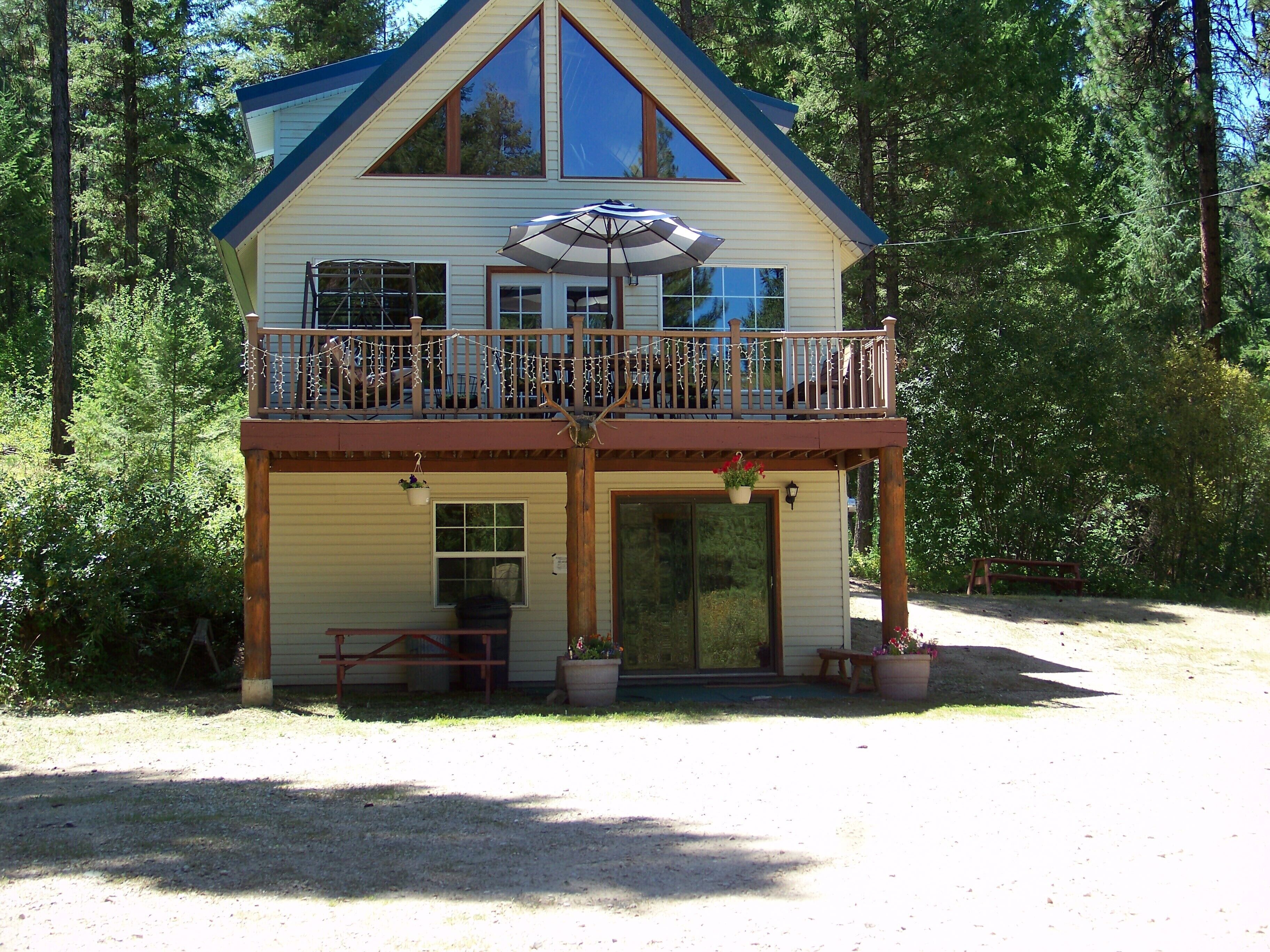 Beautiful Mountain Vacation Cabin / 0nly  30 Miles from Boise Id (No Hot Tub)
