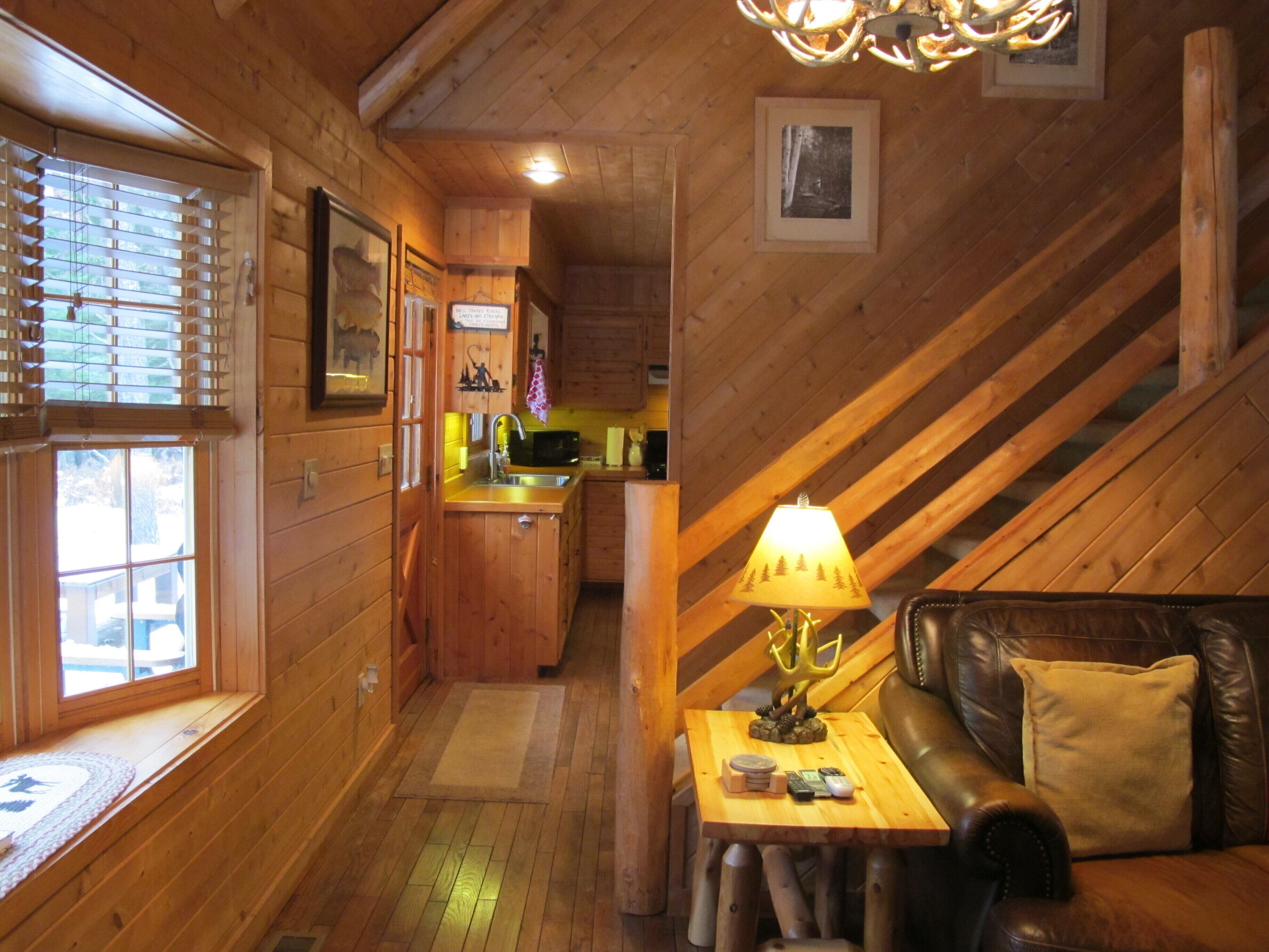 Boardman River (Traverse City) Log Cabin - YOUR OUTDOOR OASIS ALL YEAR LONG!