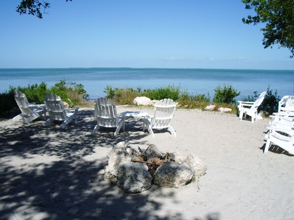 On the beach - Spring & summer dates available licensed rental vr #25-0235 NO BOATS (tavernier)
