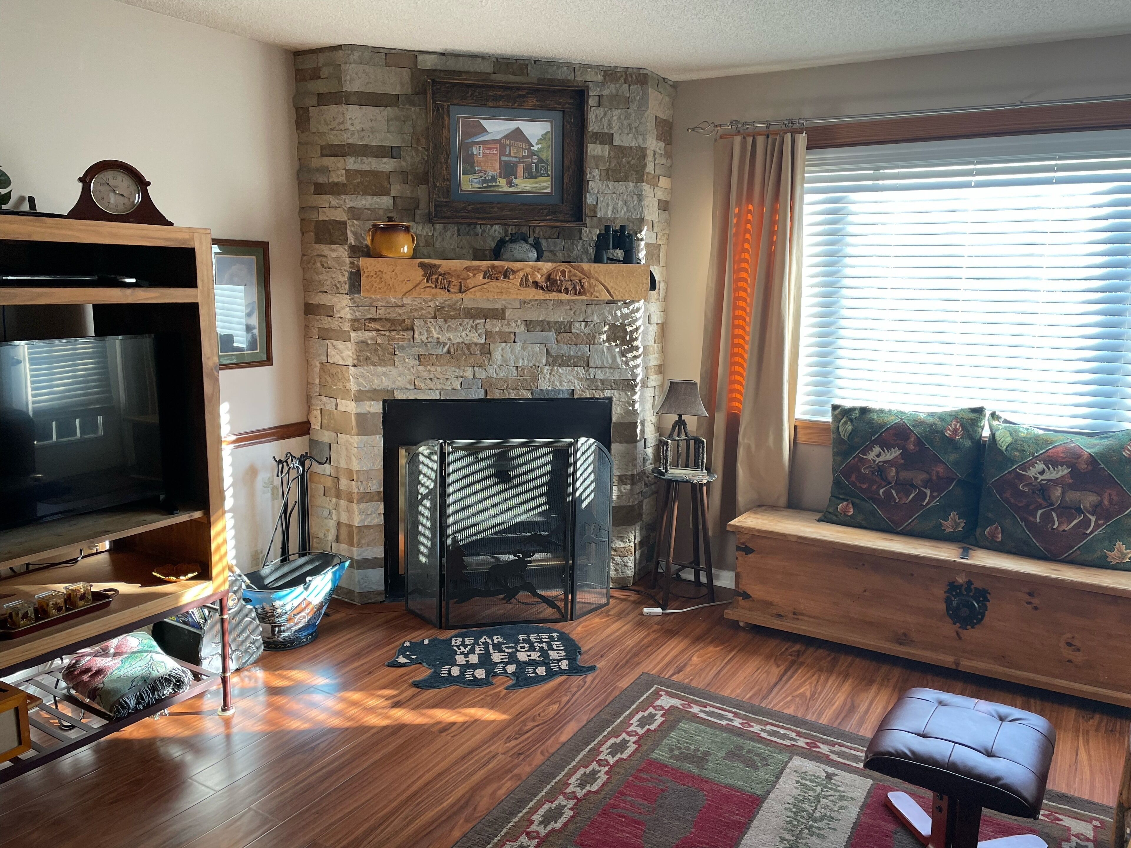 2021<br>Relax and enjoy mountains while<br>Making memories 💗and enjoying outdoors 