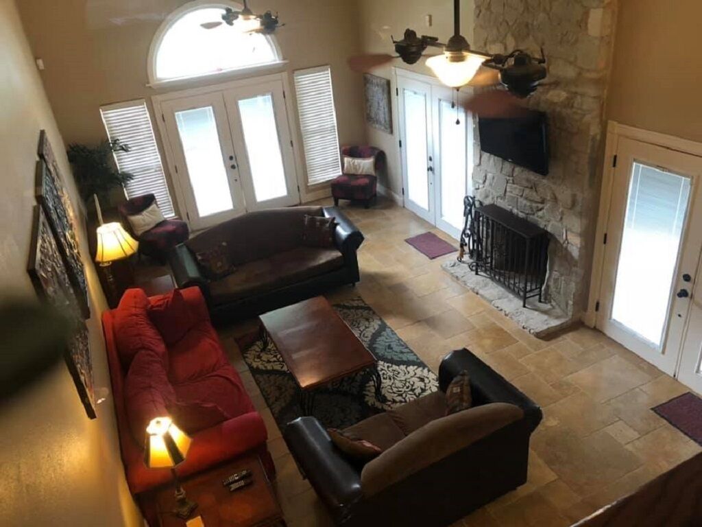 Must See Guadalupe Riverfront Home (2 Br+sleeping Loft, 3 Ba) On Wooded Lot