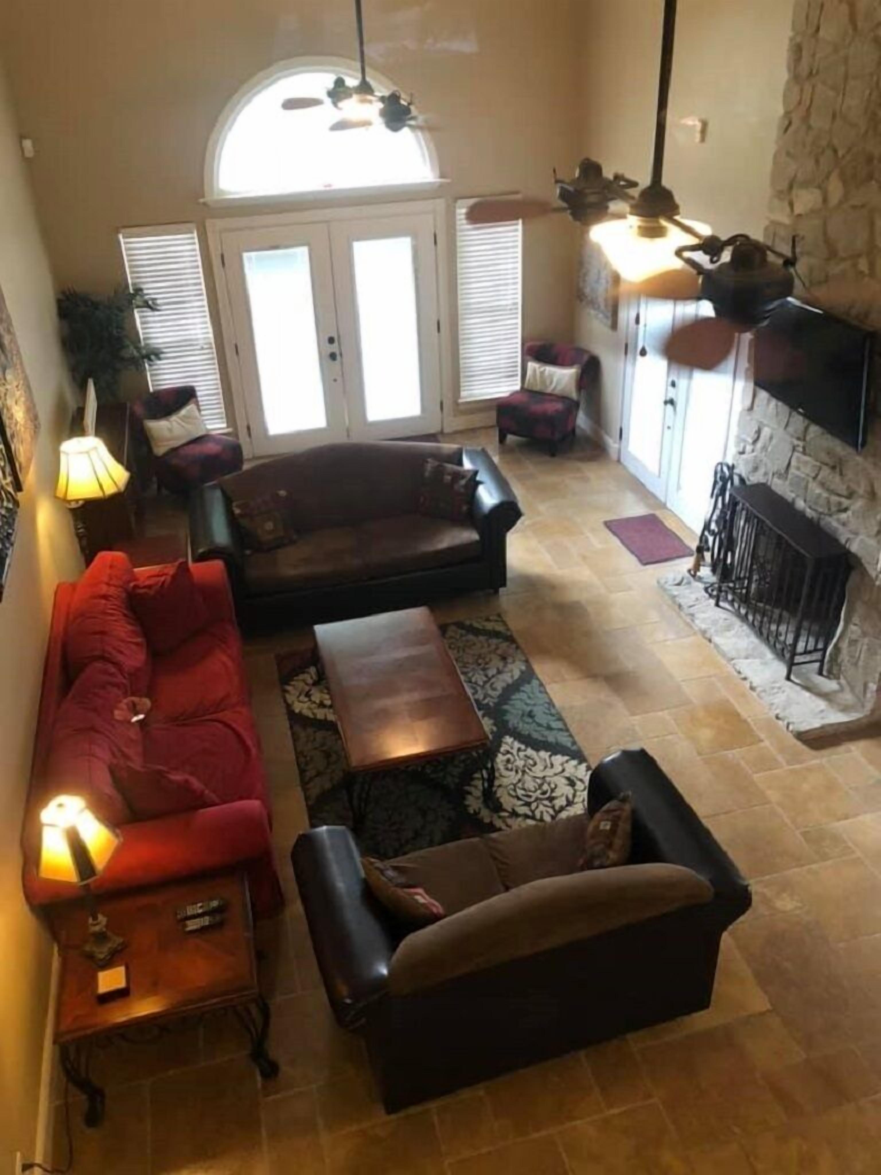 Must See Guadalupe Riverfront Home (2 Br+sleeping Loft, 3 Ba) On Wooded Lot