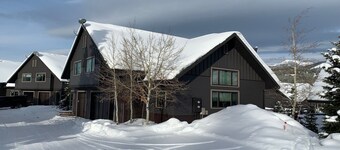 Ski In/Ski out - Great Location in Big Sky Mountain Village