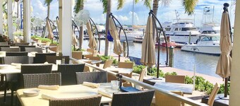 LASTEN PINES-PGA -TYYTYVÄ GOLFYHTEISÖ 