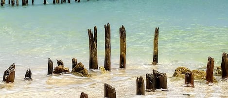 Camastros y toallas de playa