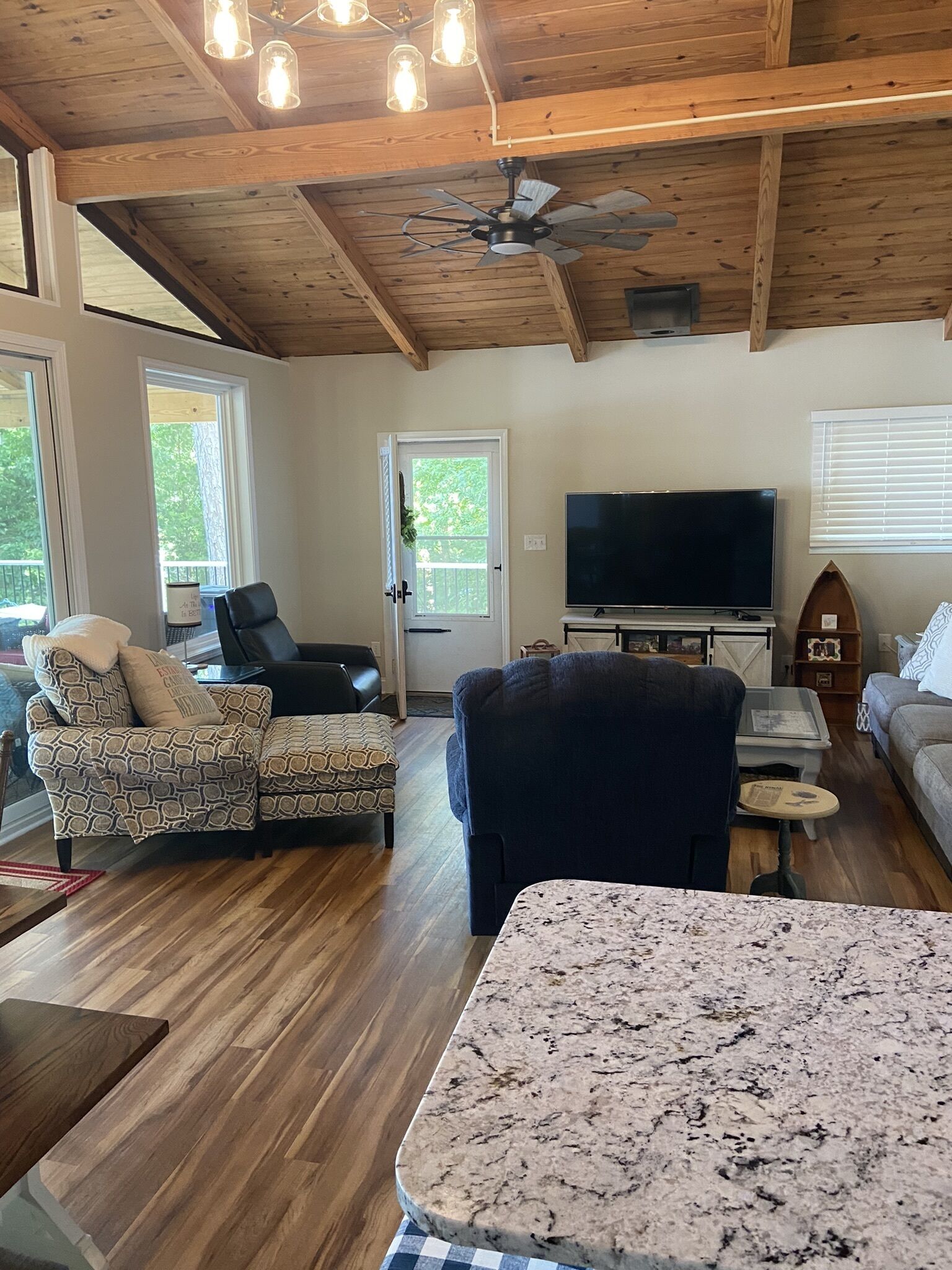 LakeFront Main Lake View Cove Wildwood Point.