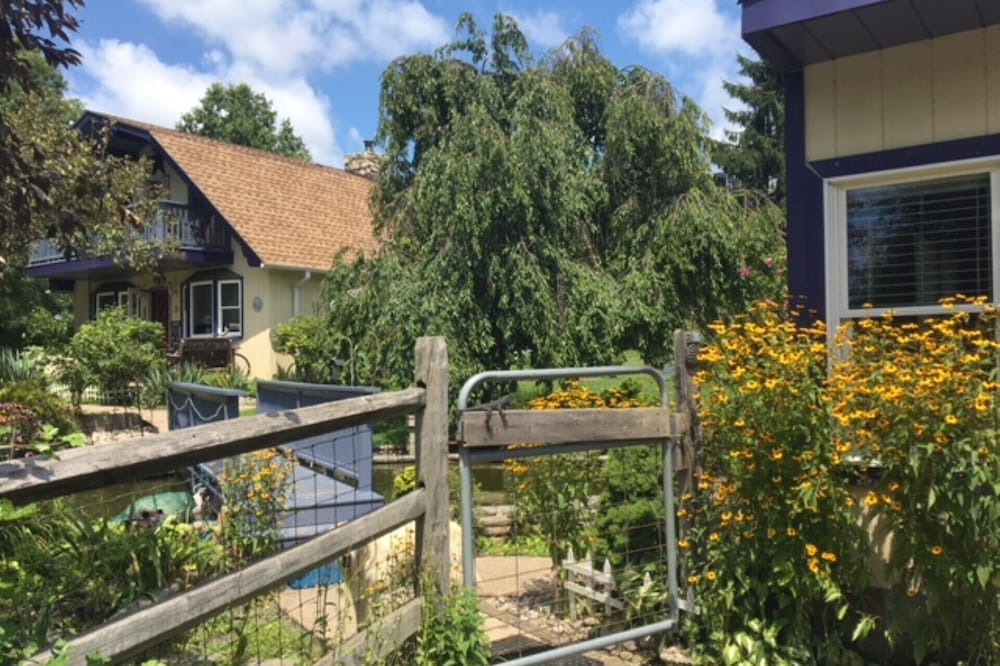 Great place to getaway and still close enough for city activities