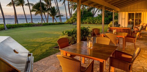 Ocean Front Estate, *Private Pool*, Exclusive Beach Frontage