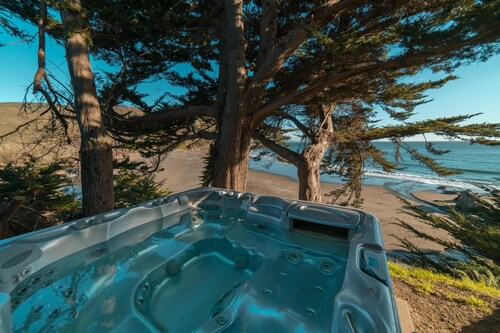 Ocean front property, minutes from San Francisco in the middle of National Park.