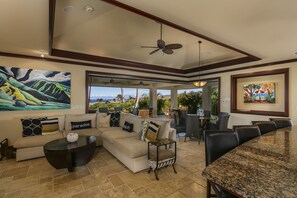 Smart-TV, bøker, musikkbibliotek og filmbibliotek