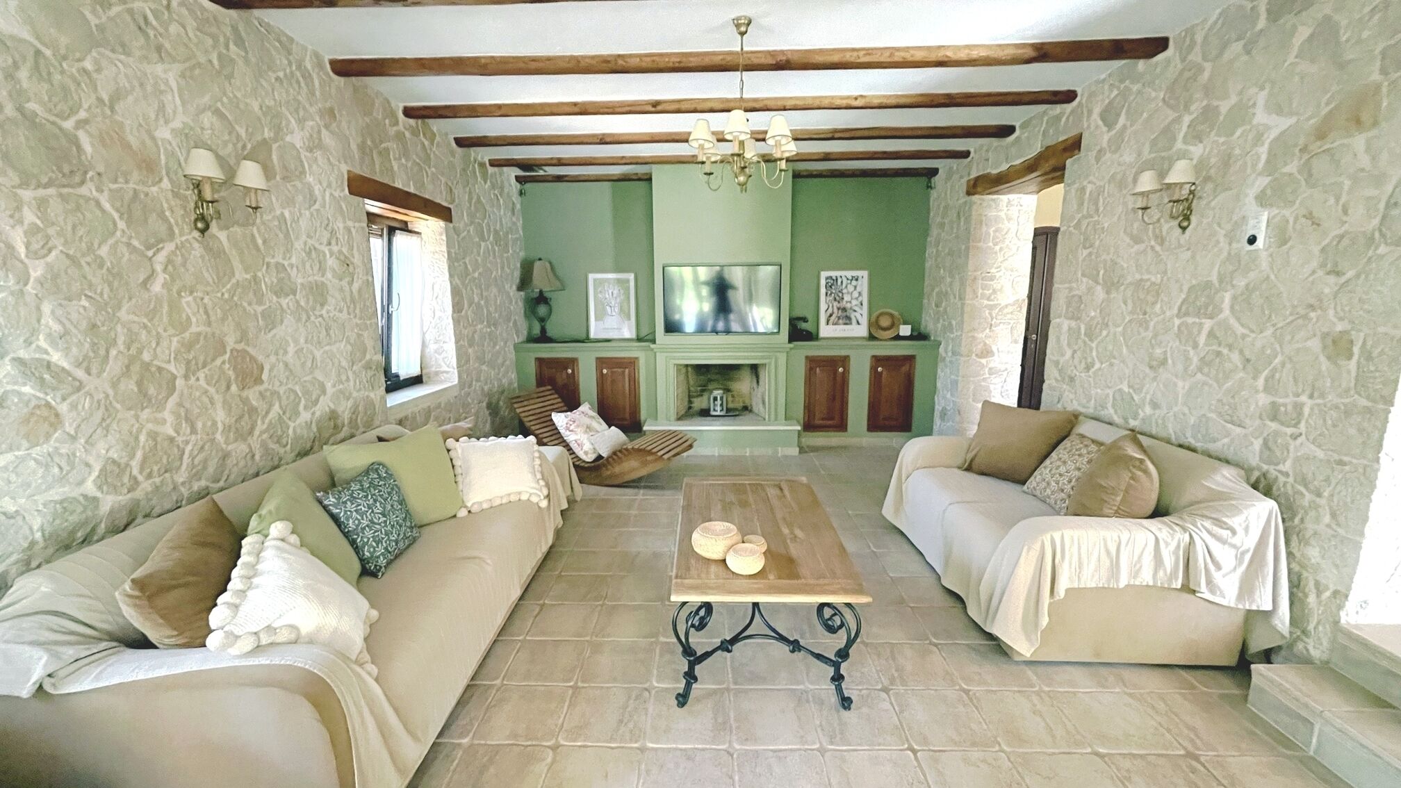 Secluded, luxurius, private, large pool, walk to beach