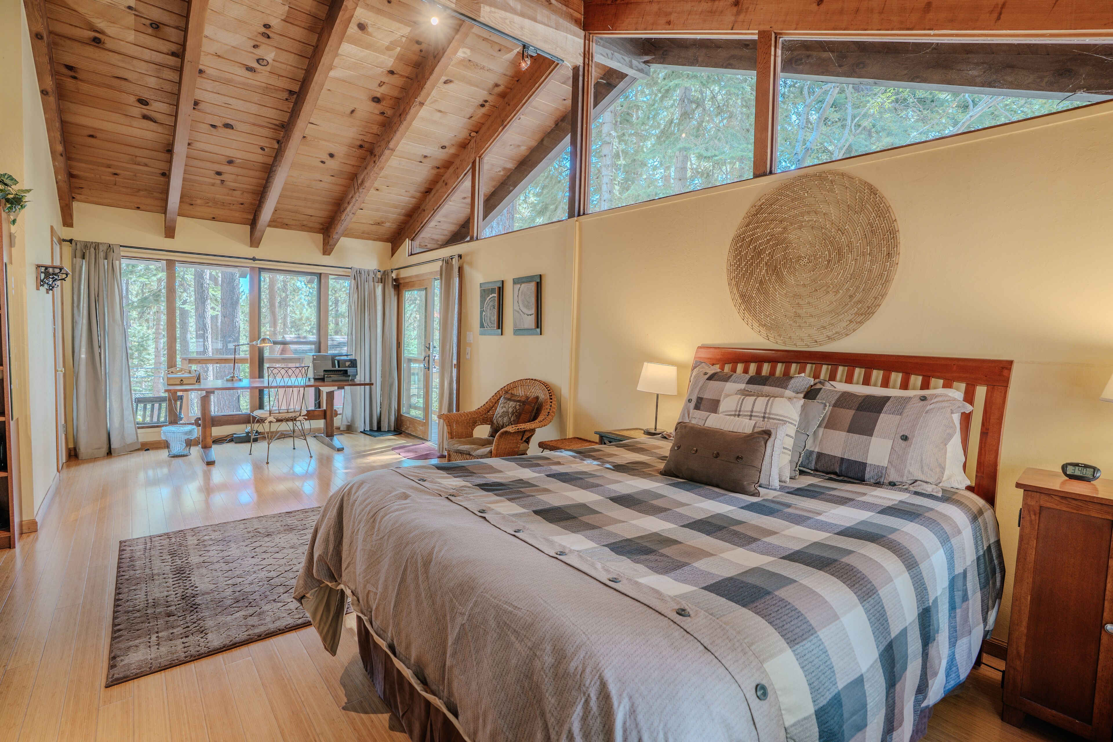 4 Schlafzimmer, Bügeleisen/Bügelbrett, kostenloses WLAN, Bettwäsche