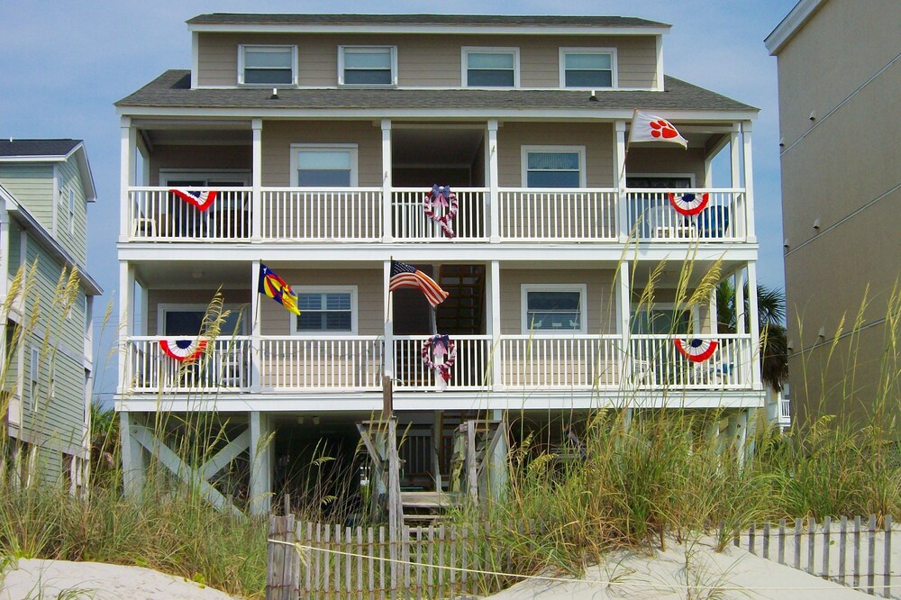 Oceanfront Condo right on the beach! Get any closer and you'll get wet!
