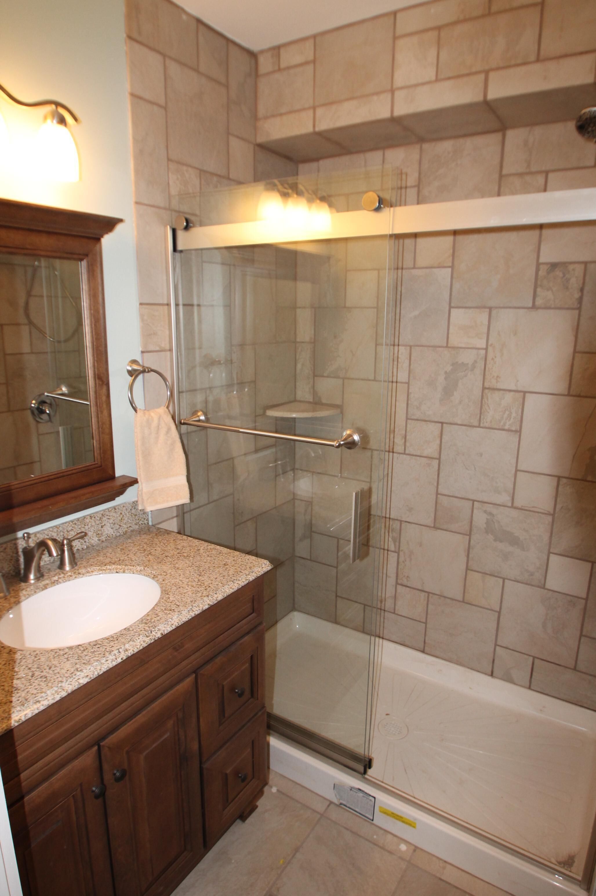 New Build On Conesus Lake.  Sleeps 6.  Designed For Entertaining.