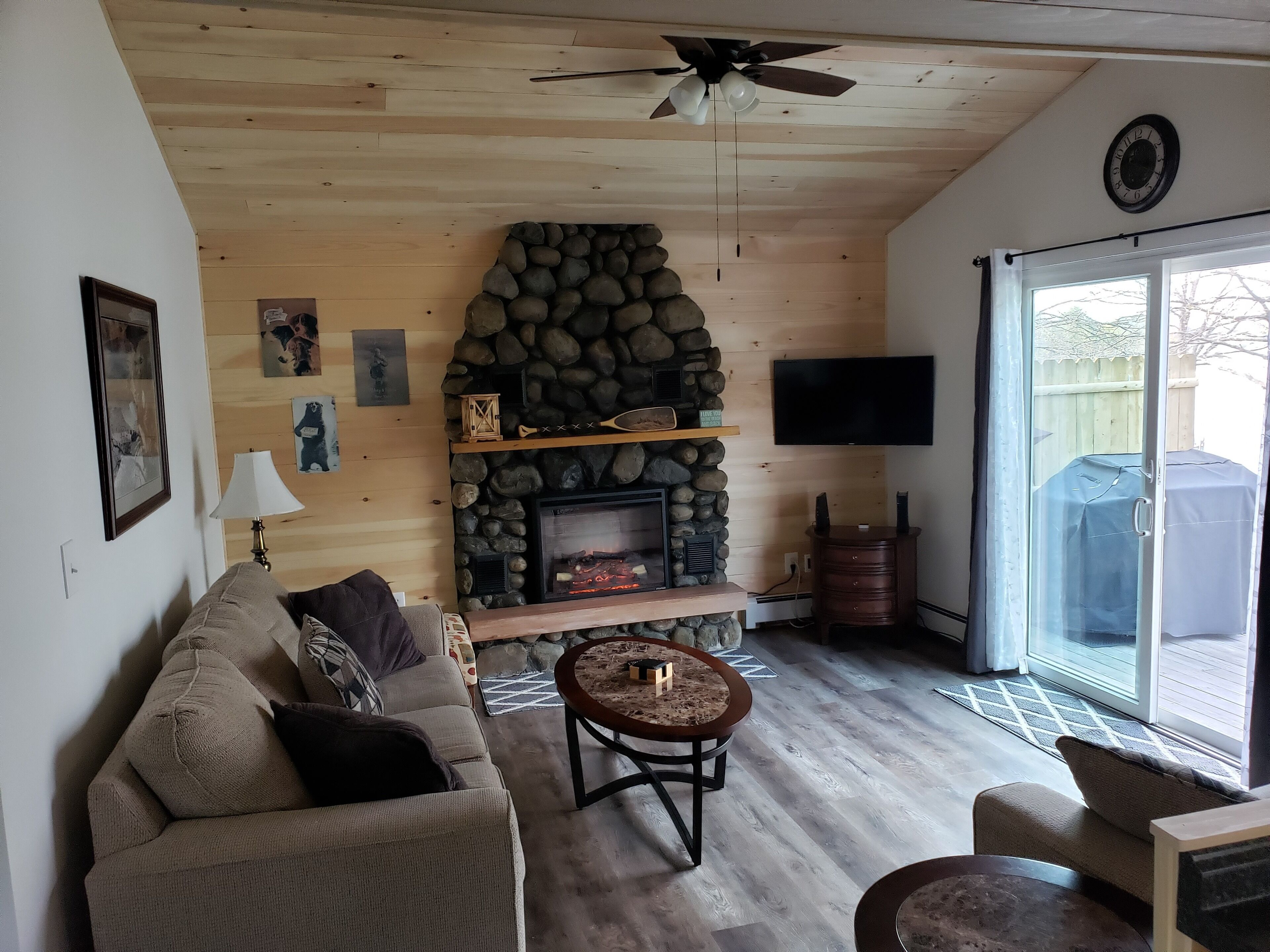 Incredible Family Getaway Home With Boat Dock