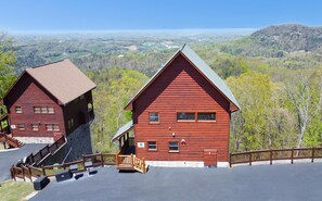 Exterior - Heavenly View: Luxury 3-Story Resort Cabin - Brand New Hot Tub - City View (Sevierville)