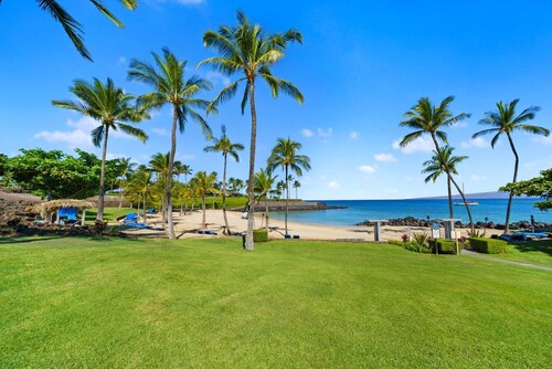 Includes access to the Mauna Lani Beach Club.  Villages at Mauna Lani 622
