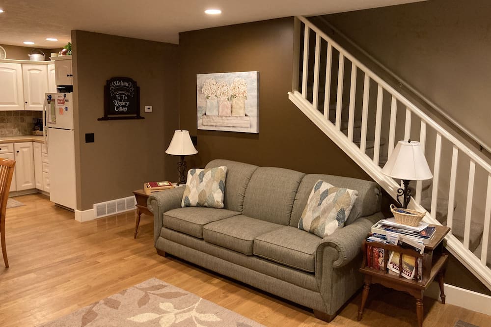 Interlochen Airbnb & Cheap Cabin Rentals from 135 AirCabins