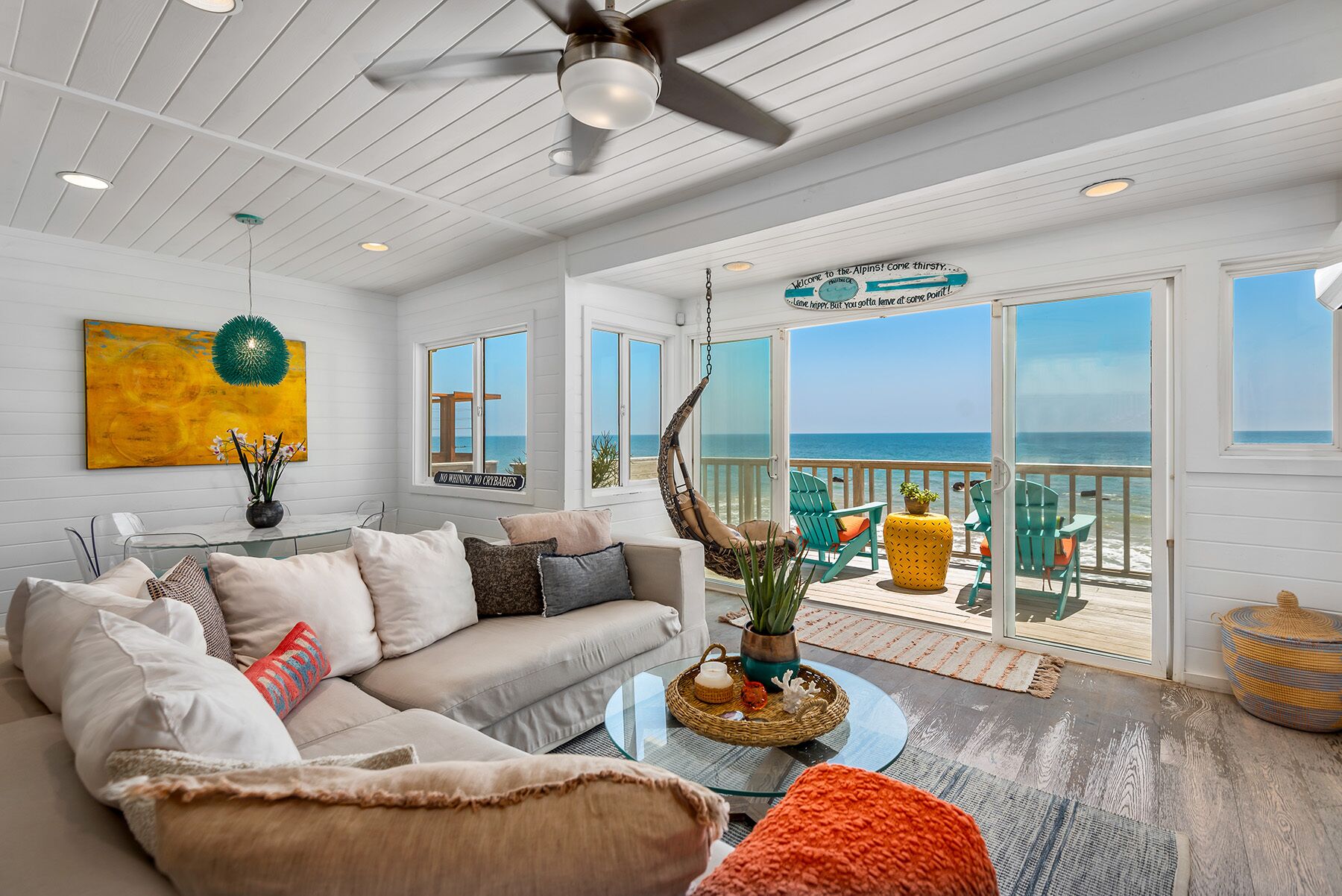 Oceanfront with Hot Tub, BBQ, Private Beach, Dog Friendly