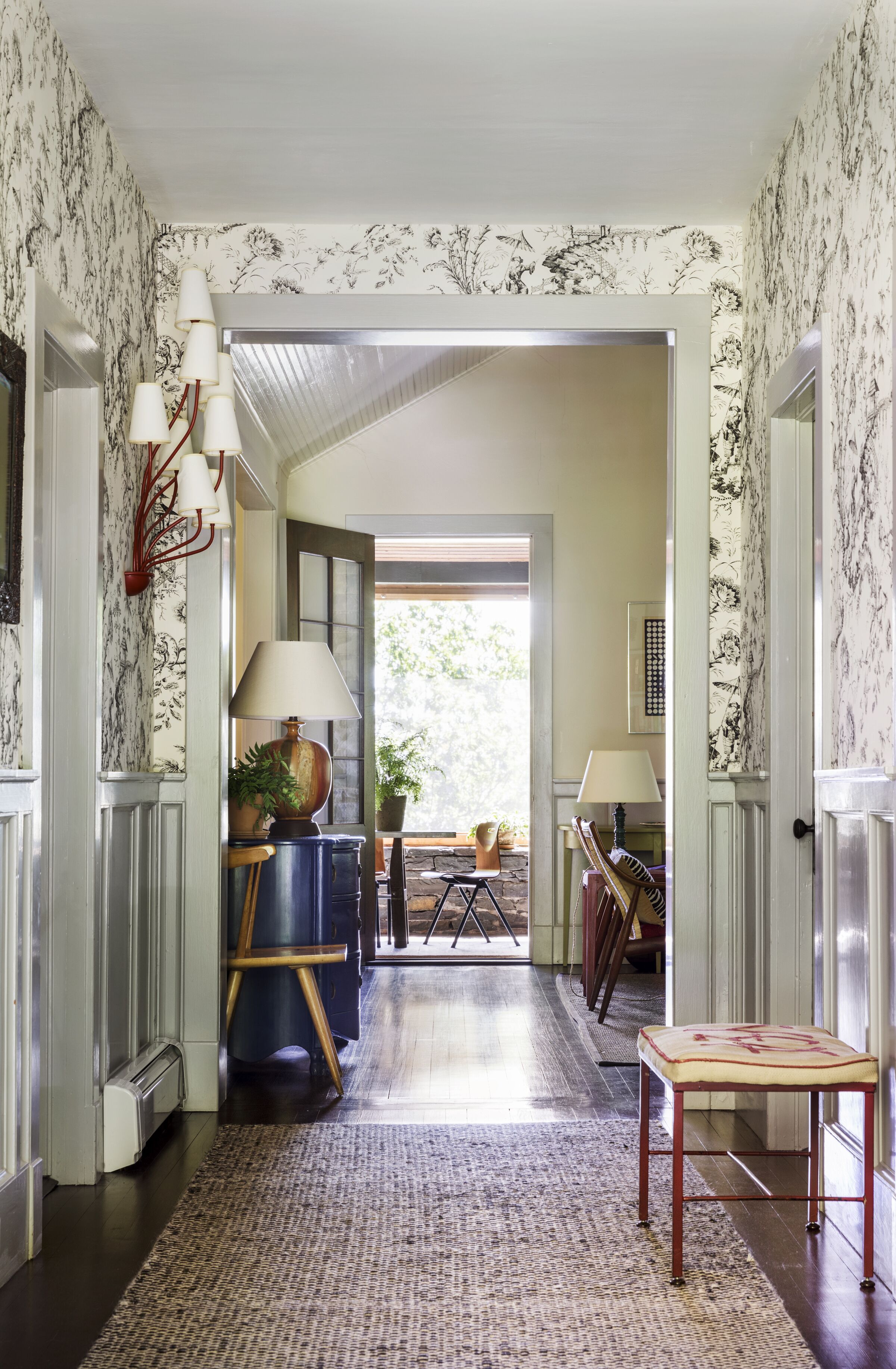 Bluestone Lodge ~ Comfort and Style in a Secluded Catskill Mountains Setting 