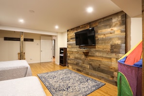 7 Schlafzimmer, BĂŒgeleisen/BĂŒgelbrett, Reisekinderbett, kostenloses WLAN