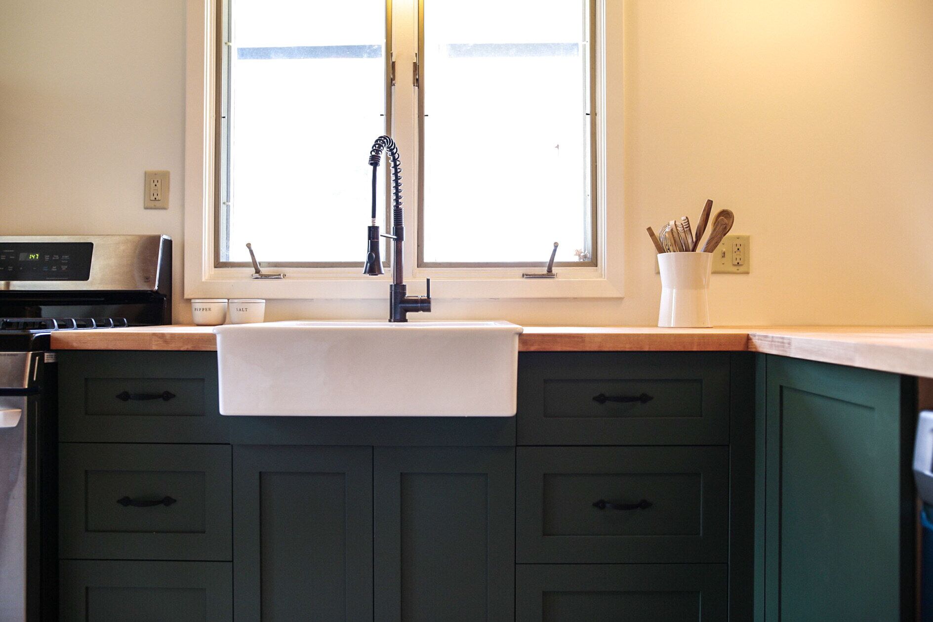 Wonderful quiet lakefront home.....